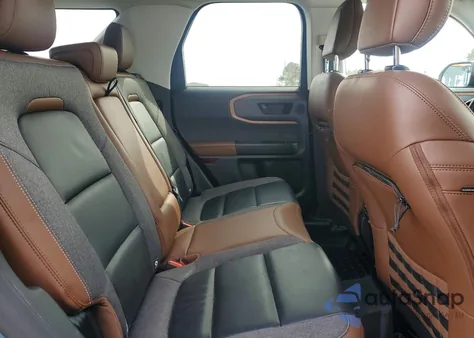 2022 Ford Bronco Sport Outer Banks z USA, uszkodzony, nr VIN 3FMCR9C62NRE29036